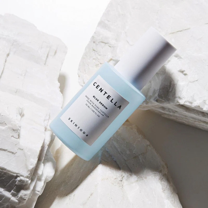 Centella asiatica Hyaluronsyre Essence Water fugter, forbedrer hudens tilstand og opstrammer huden 30ml